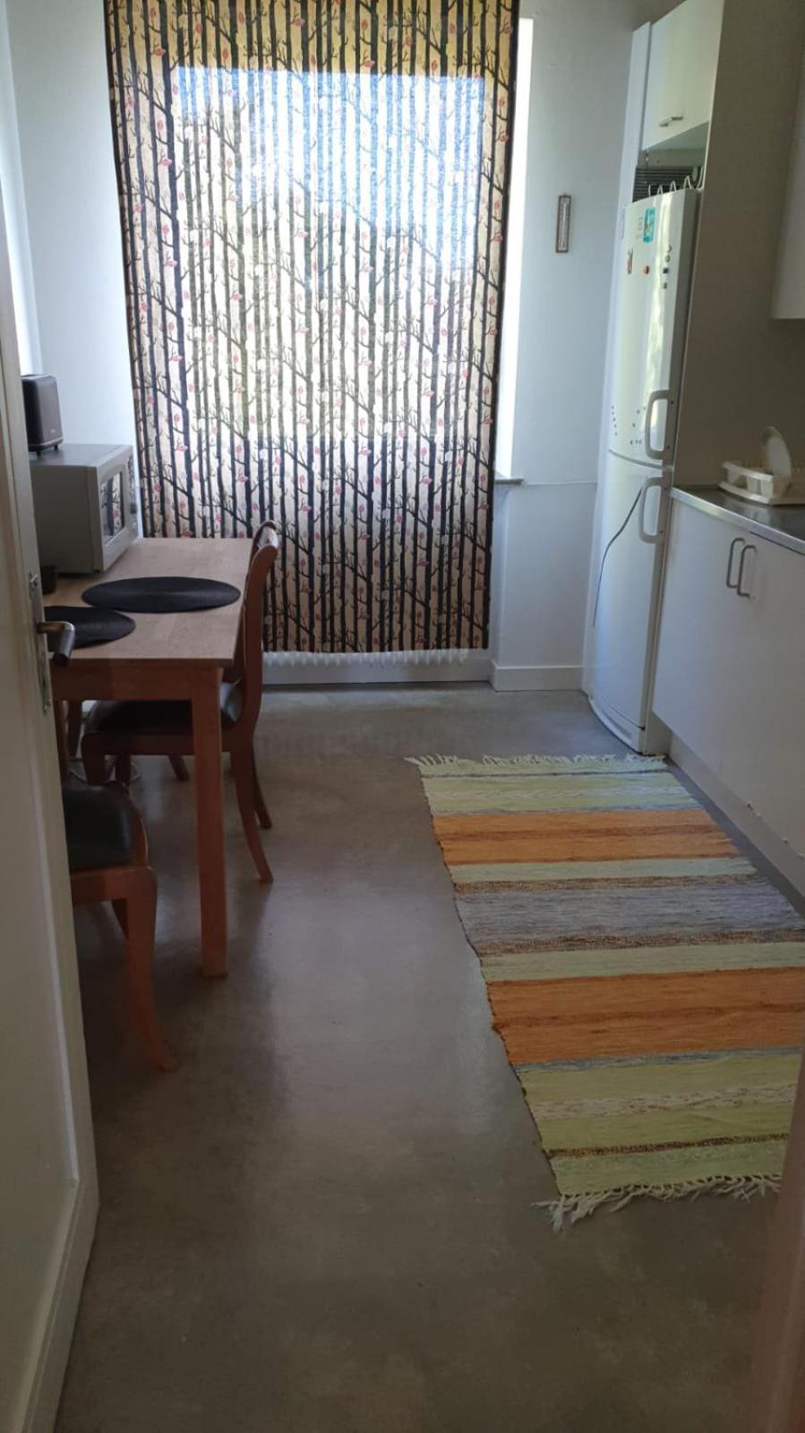 Apartment Home *
